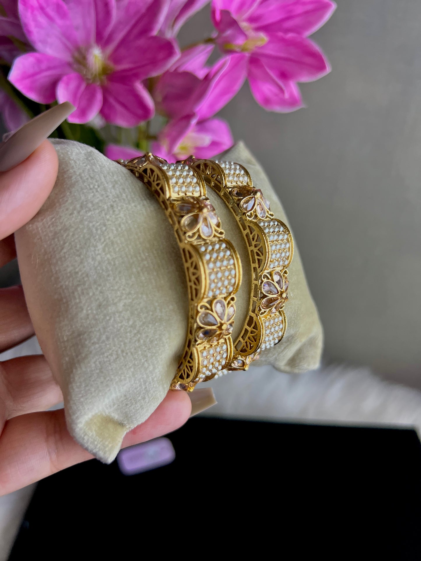 Floral Pearl Karay