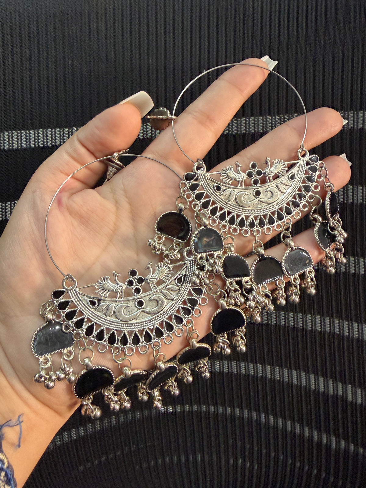 Ethnic Huge Baalis