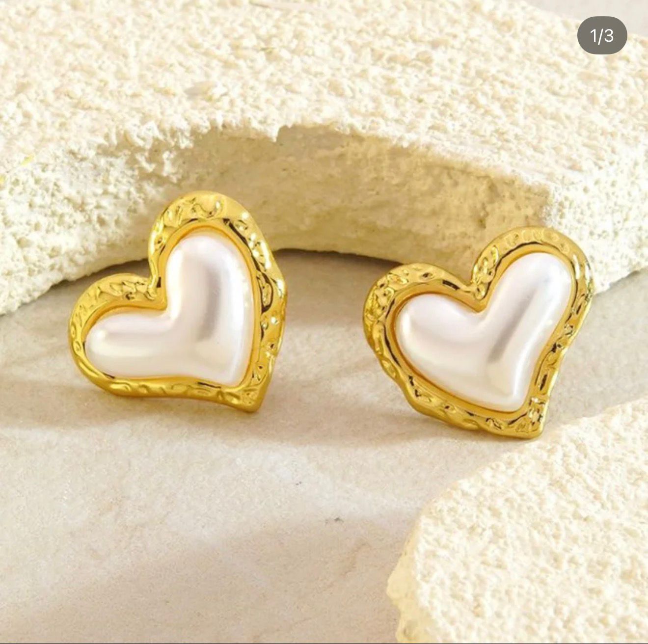 Pearly Studs