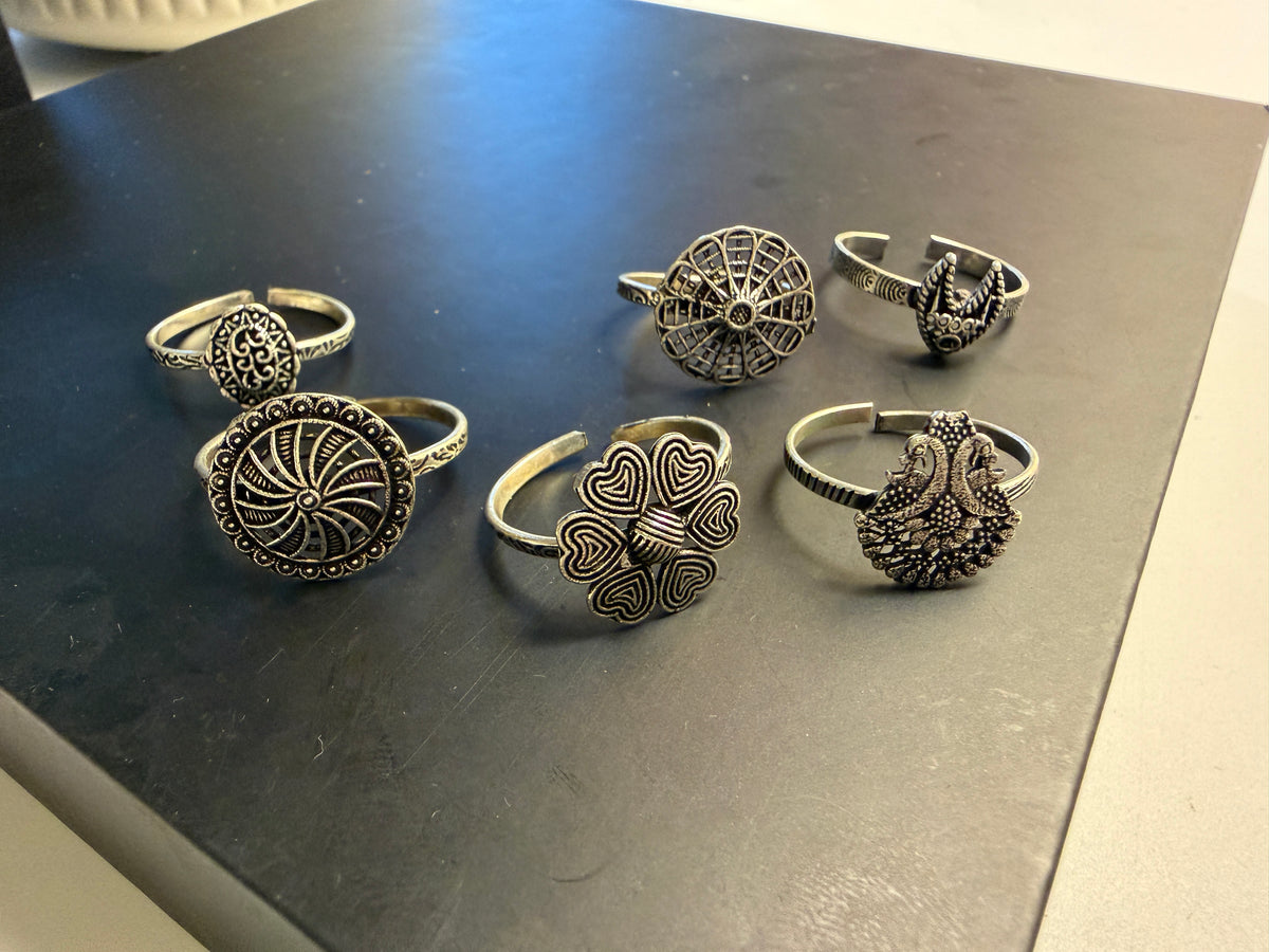 Oxidised Floral Rings Set