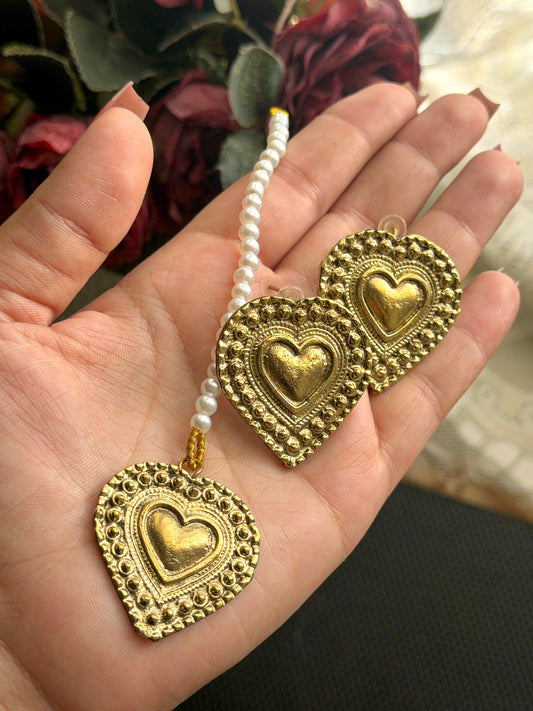 Dilarah Earrings and Teeka
