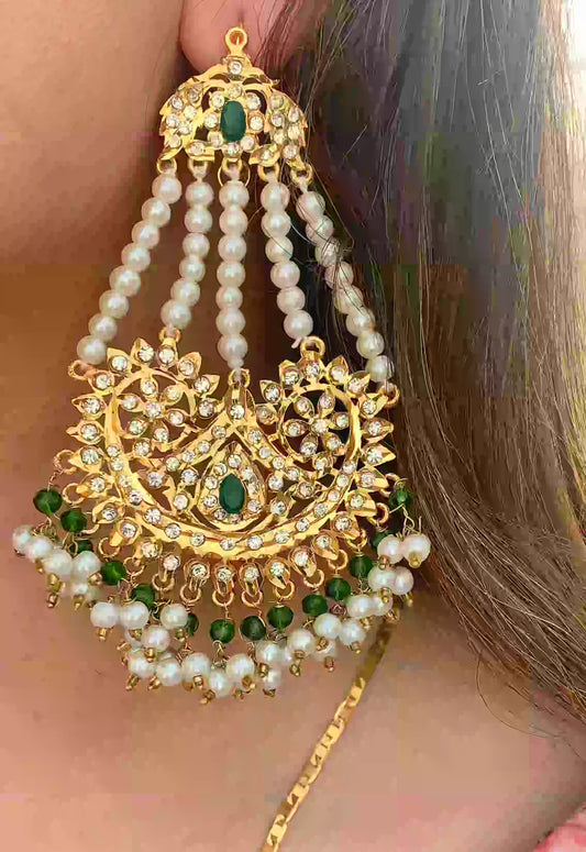 Dangle Pearl Green Earrings