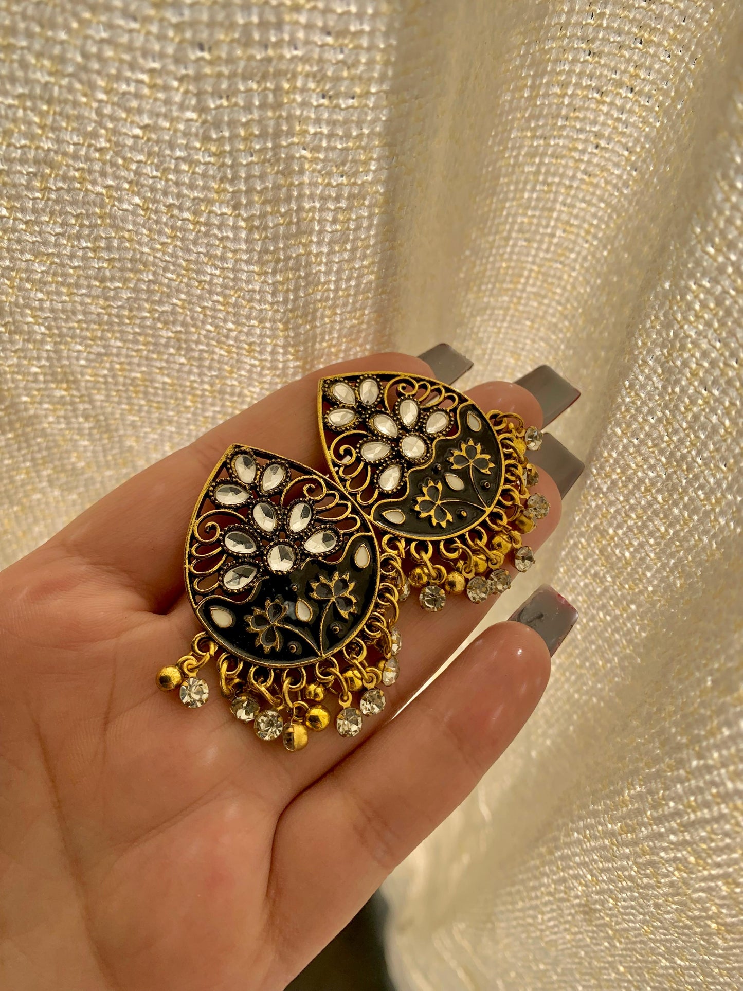 Oxidized Metalic Studs