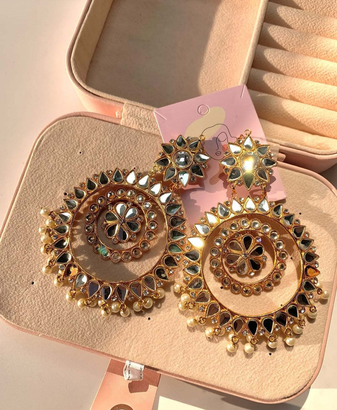 Biege Golden Kundan Earrings