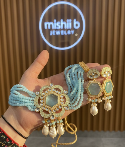 Elegent Turquoise Choker Set