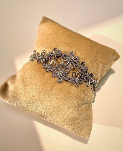 Zircon Stones Floral Bracelet