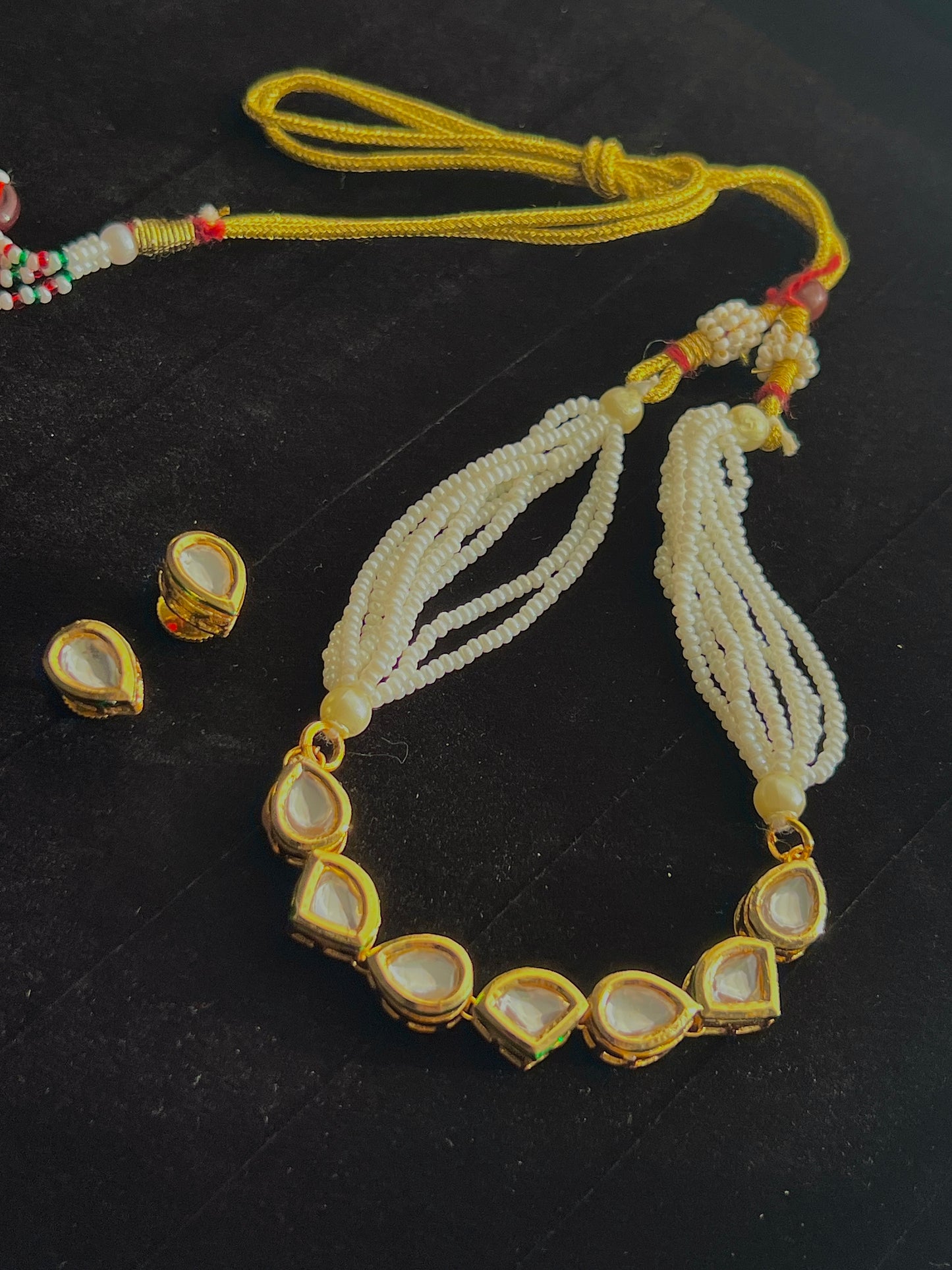 Rajwari Choker