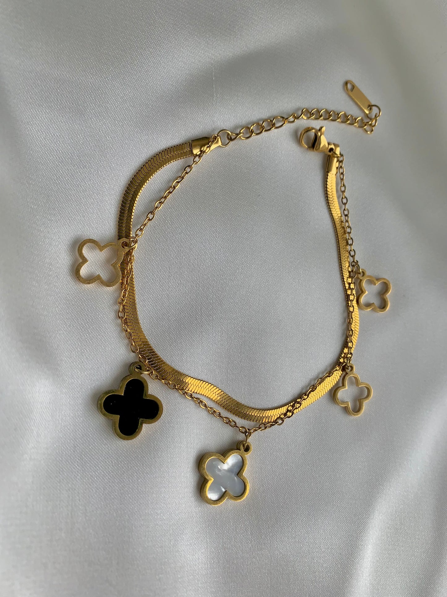 Van Cleef Chained Bracelet