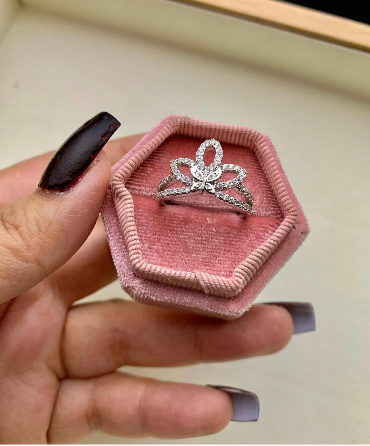 Zircon Leaf Silver Ring