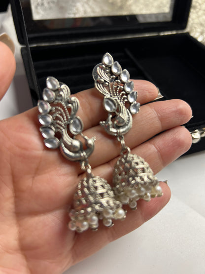 Teejh Moor Indian Jumkay