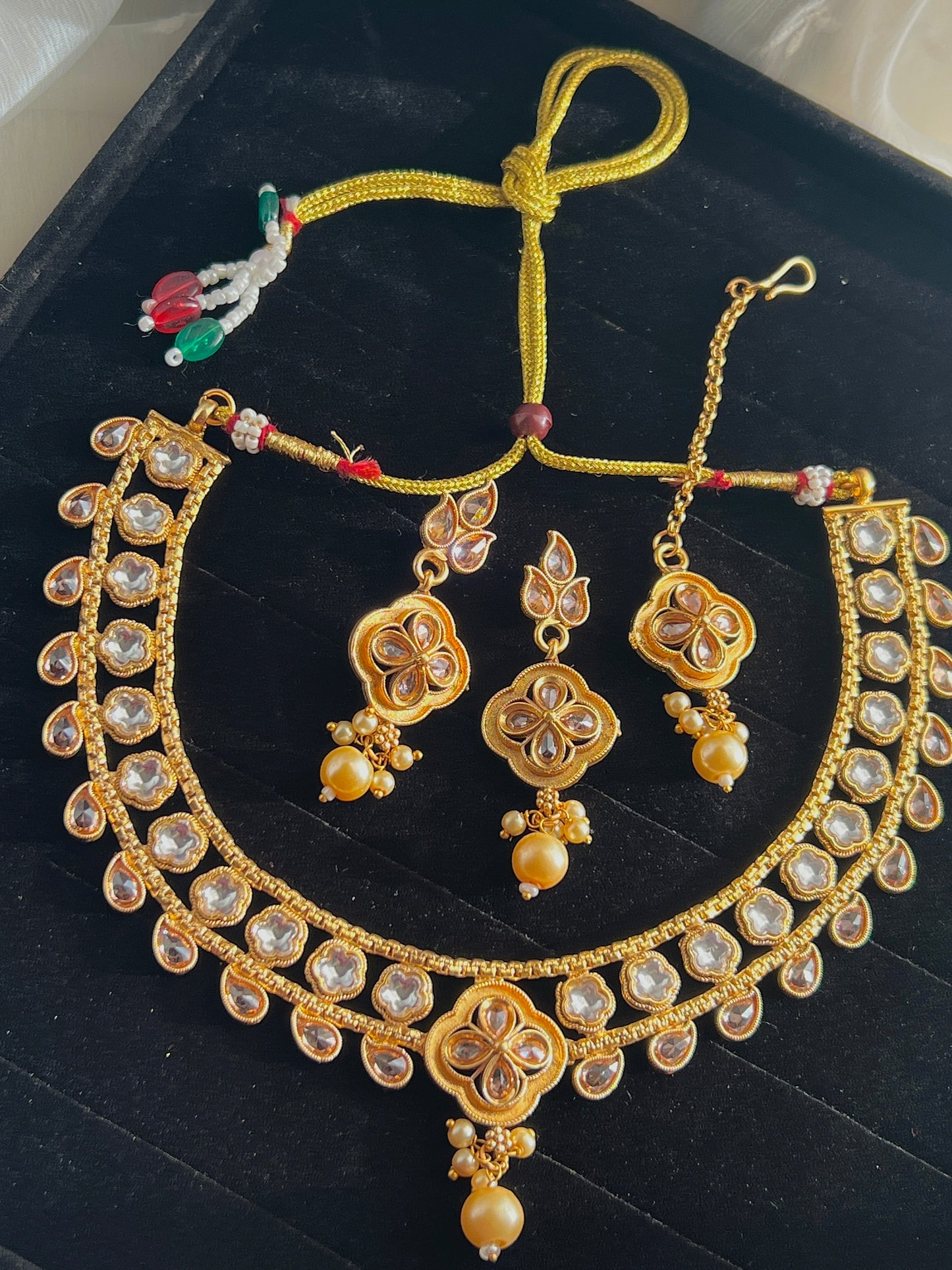 Rajwari Kundan Set