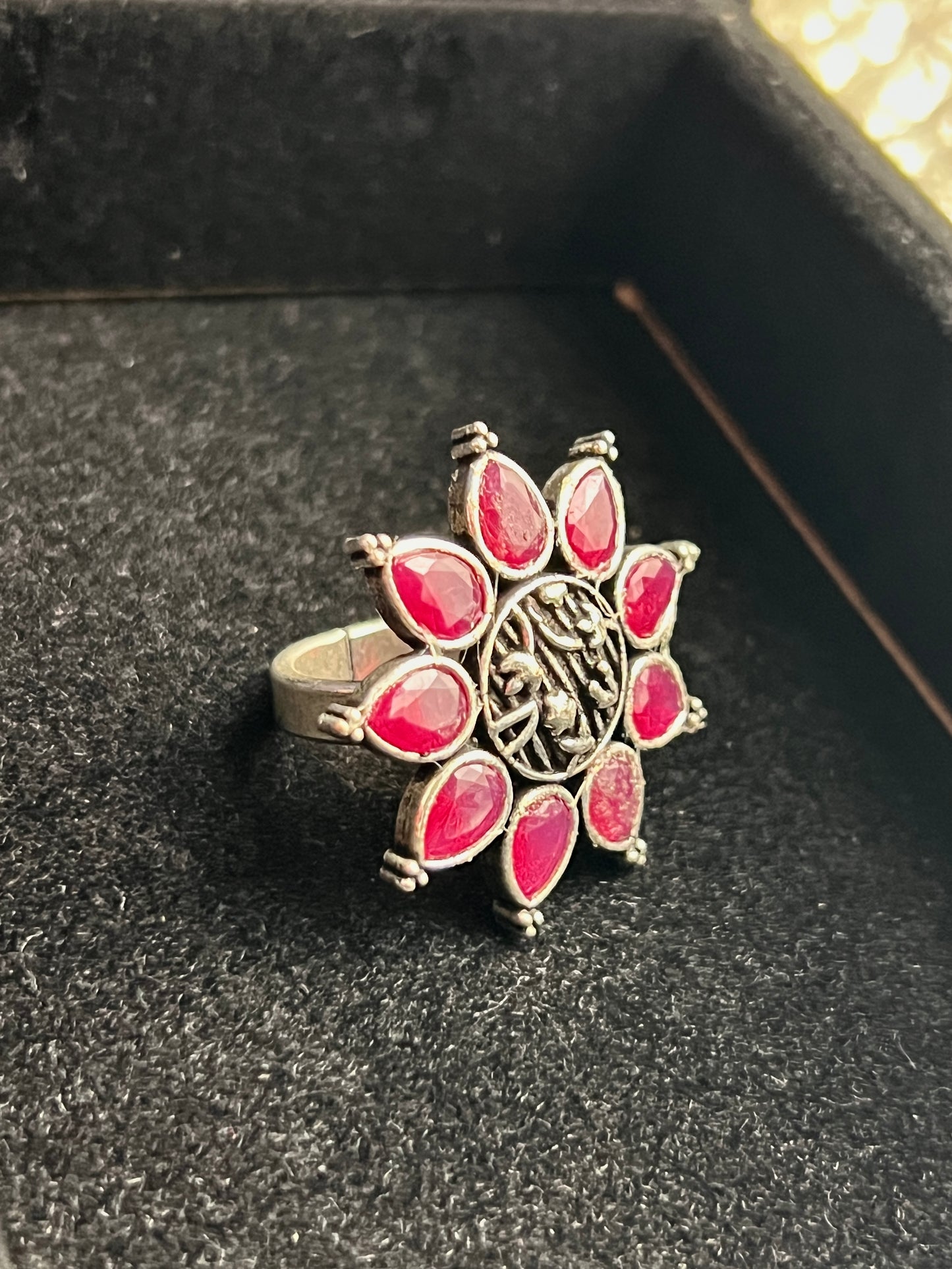 Vintage Floral Ring