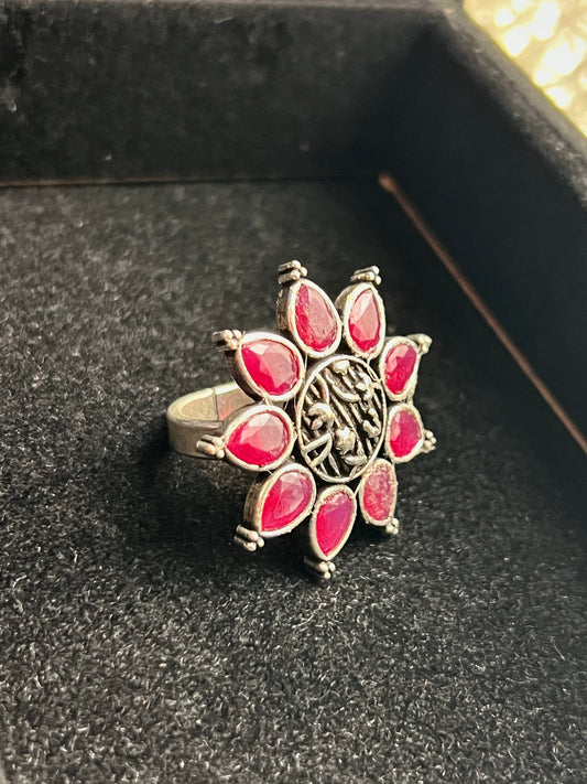 Vintage Floral Ring