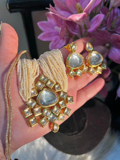 Kundan Pearls Heavy Choker