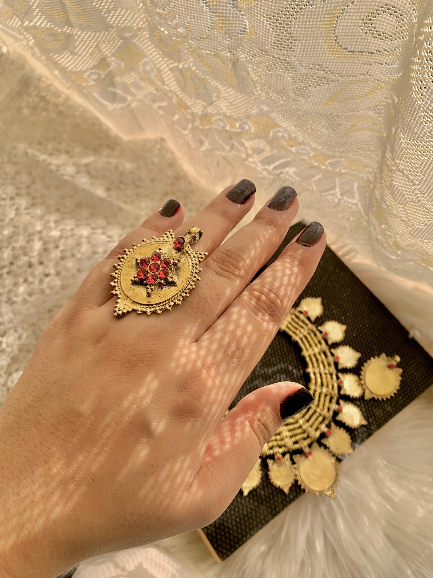 Statement Afghan Choker Set