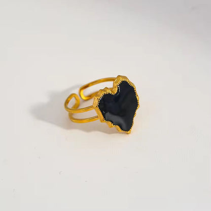 Minimal Heart Ring