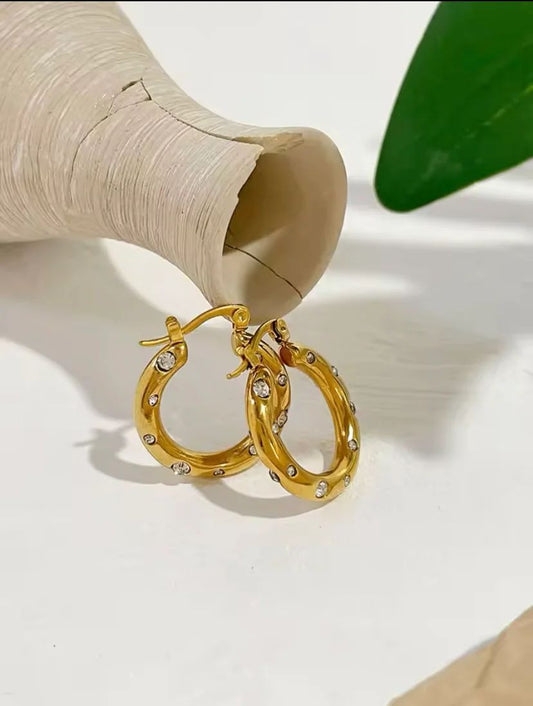 Trendy Minimal Hoops