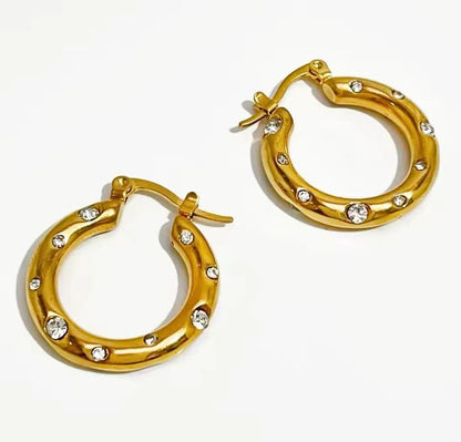 Trendy Minimal Hoops