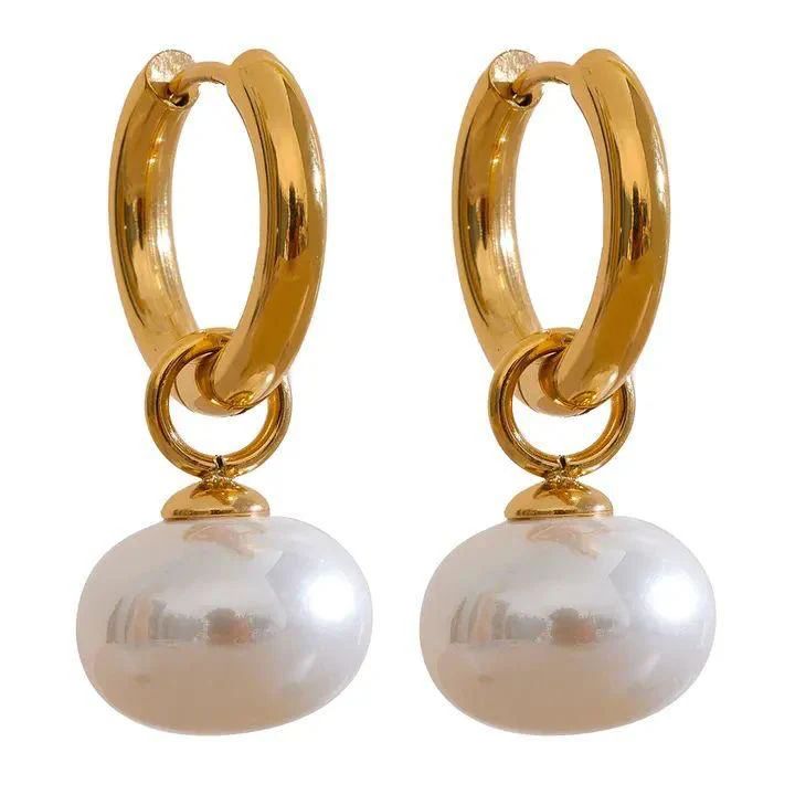 Pearly Studs