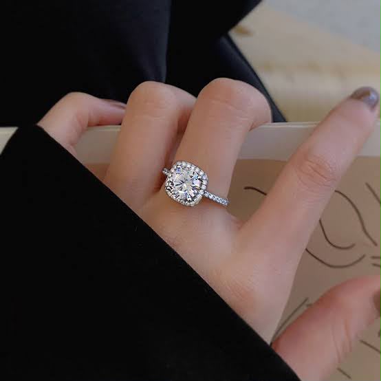 Elegant Open Ring