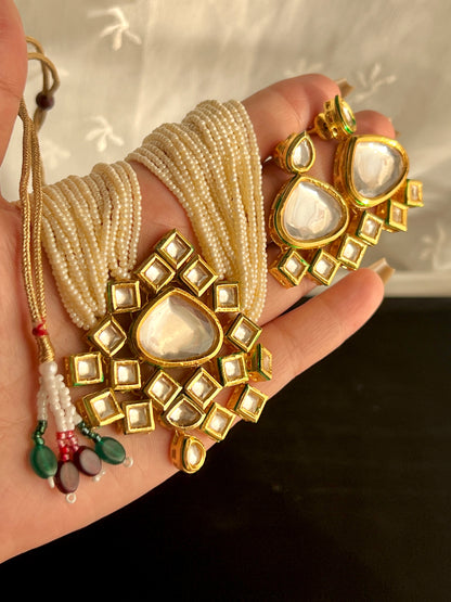 Kundan Gulluband Set