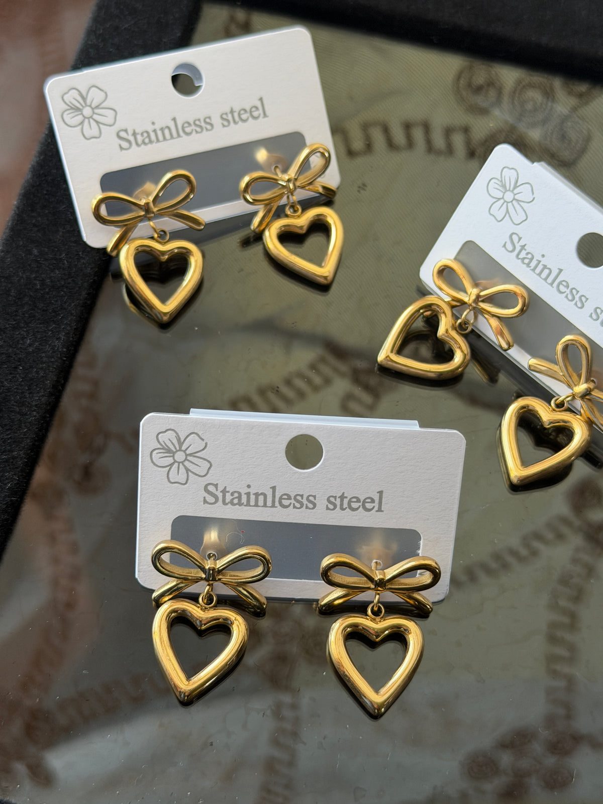 Mini Heart-bows Studs