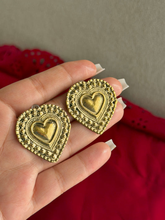 Dilara'a Dull-Gold Studs
