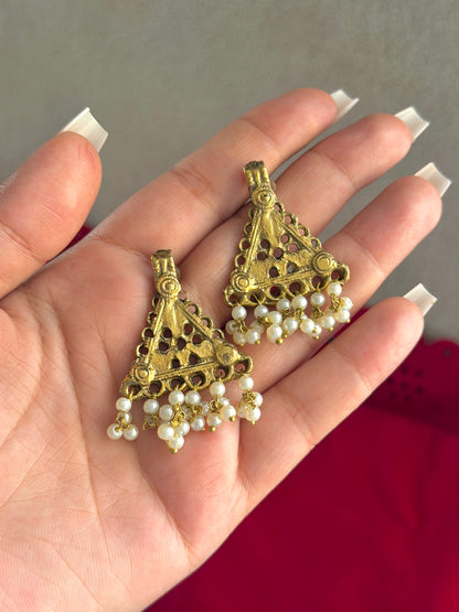 Tragon Tribal Studs