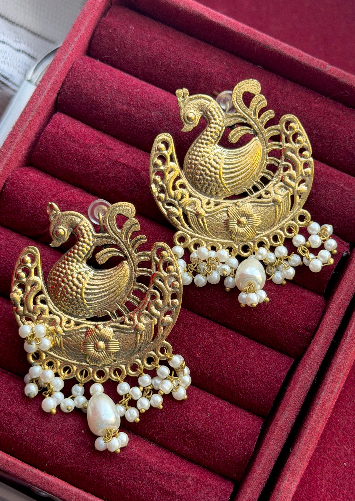 Hansli Chnd Earrings