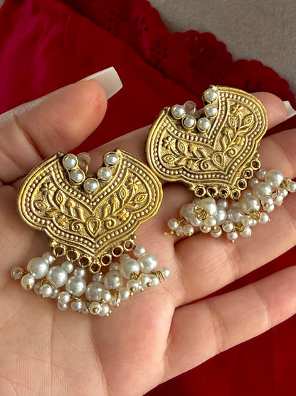 Nura Kuchi Studs - Mishii B Jewelry
