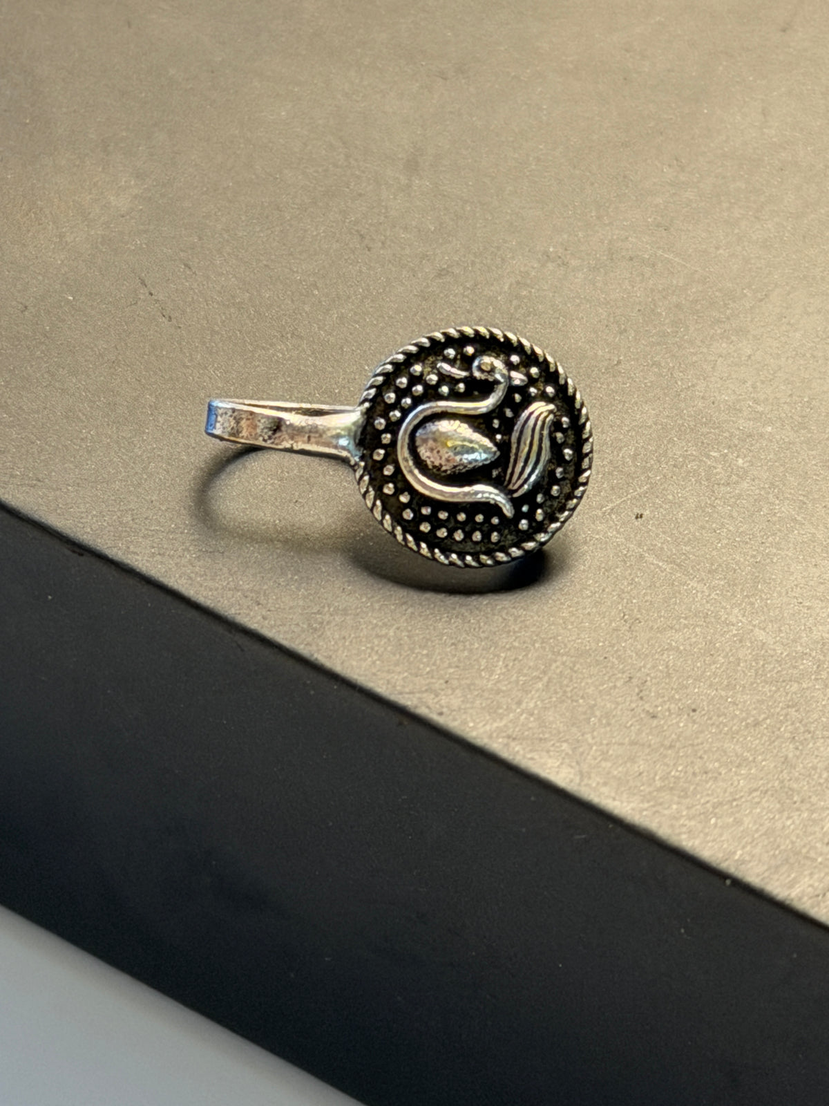 Swan Motif Nathli