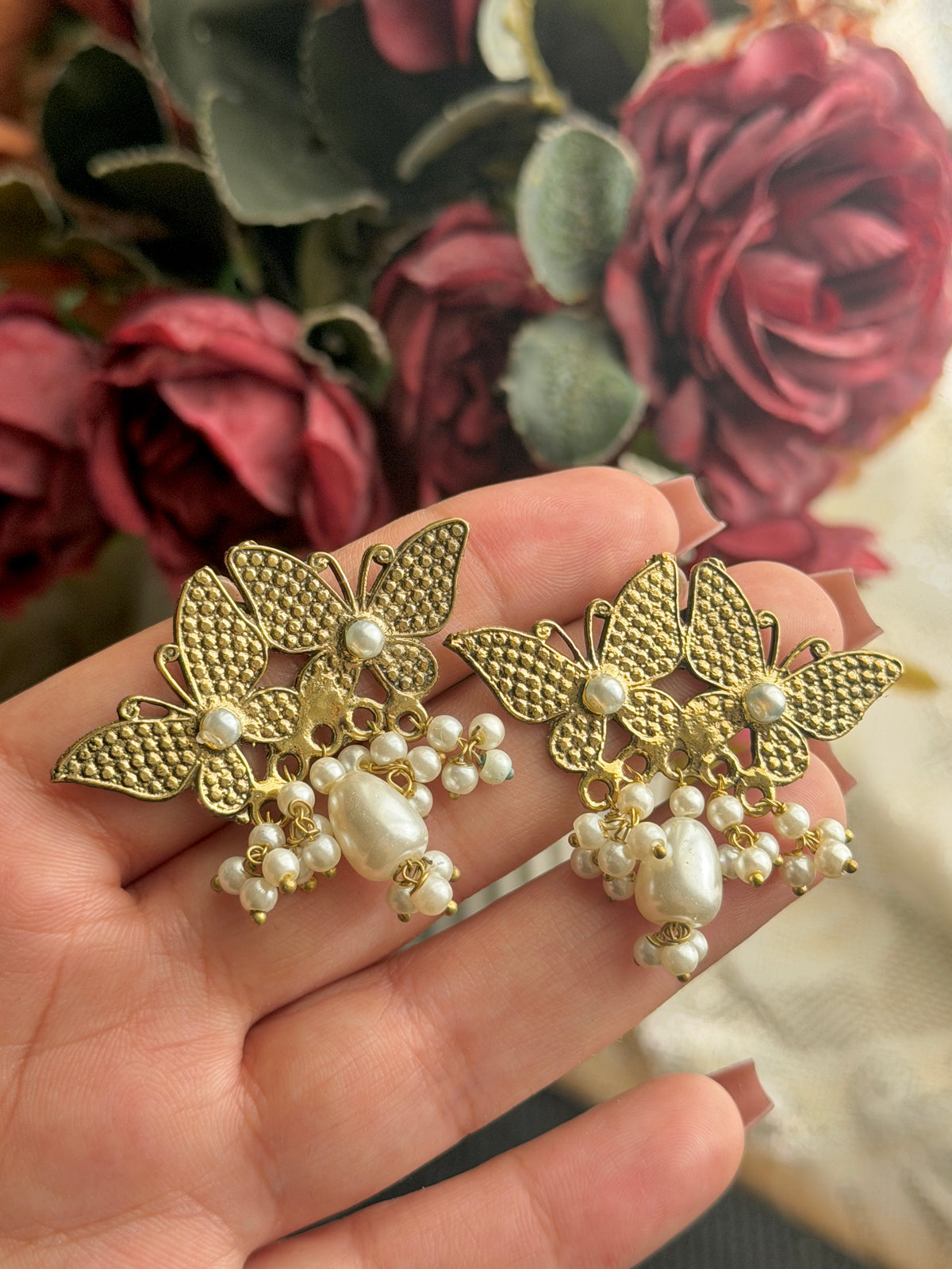 Parvaneh Studs