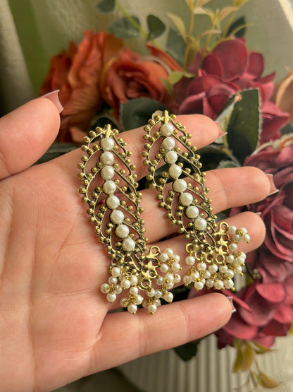 Moti Avez Earrings