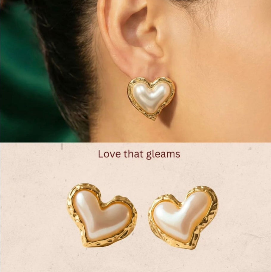Pearly Studs