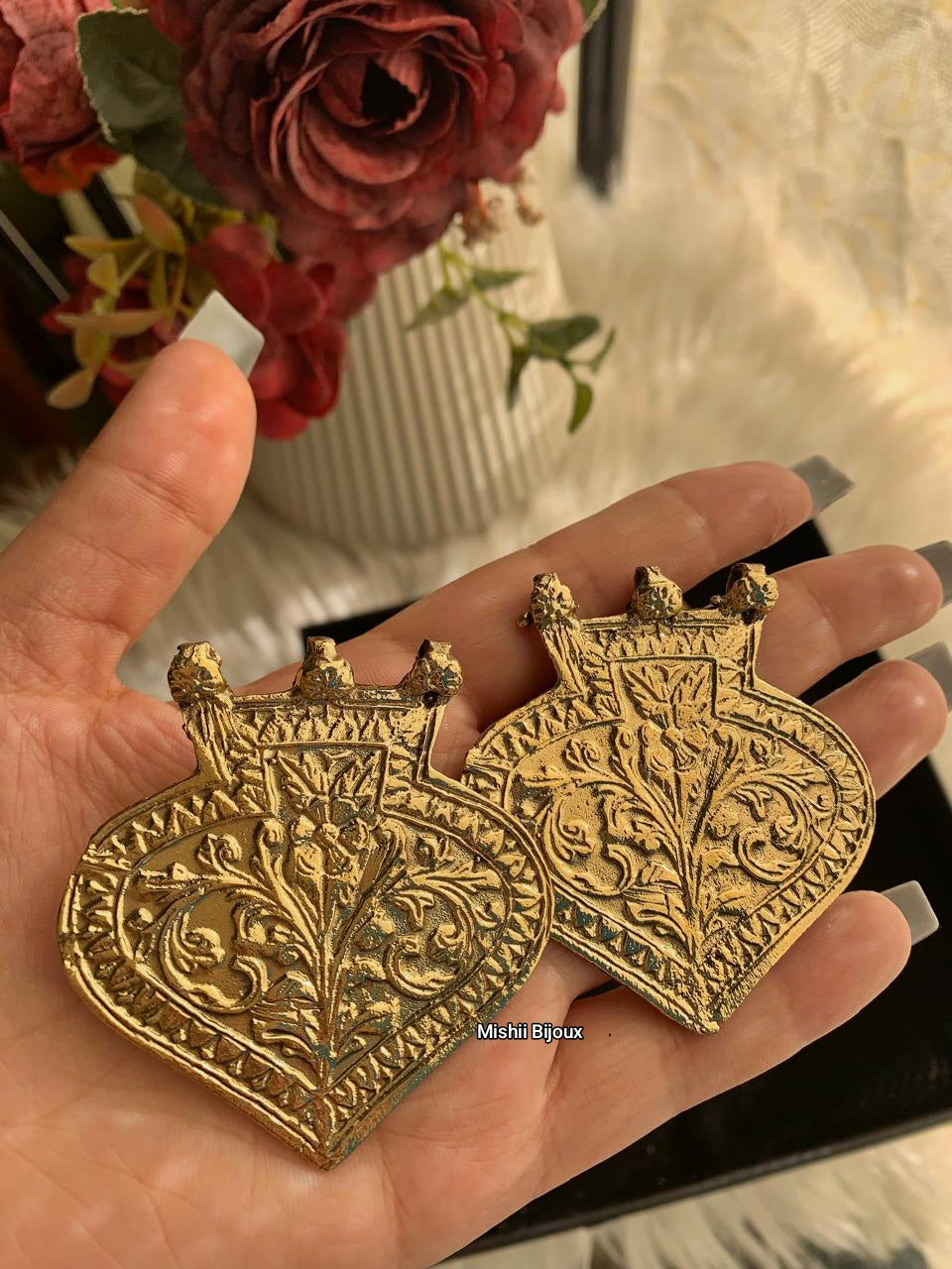 Pine Leafs Large Studs