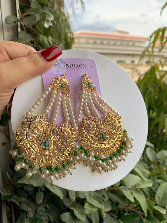 Dangle Pearl Green Earrings