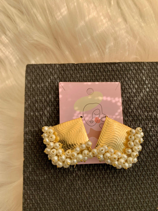 Silken Gold Gajra Studs