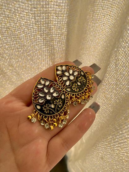 Oxidized Metalic Studs